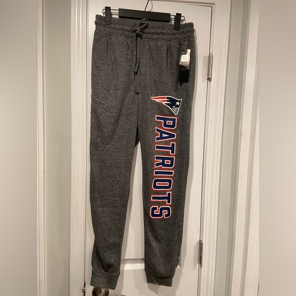 NWT NFL Team Apparel Size S New England Patriots Logo Soft Comfy Joggers Lounge - Picture 1 of 9